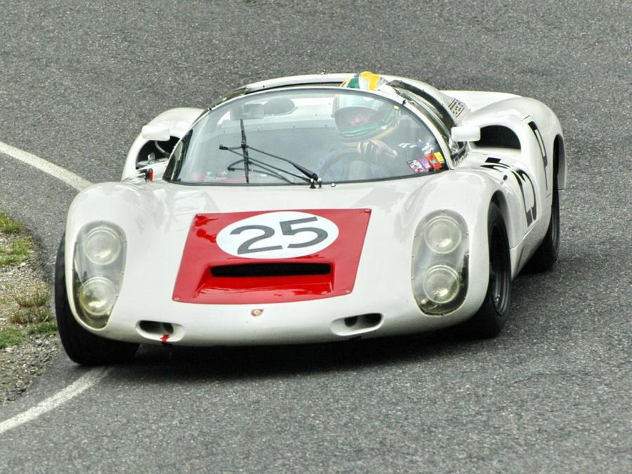  Porsche 910-8 1967 года  (фото 19 из 20)